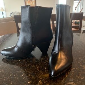 Apt 9 black boots